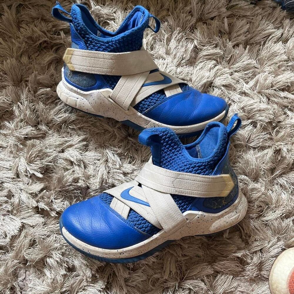 Nike Men's Blue Trainers
